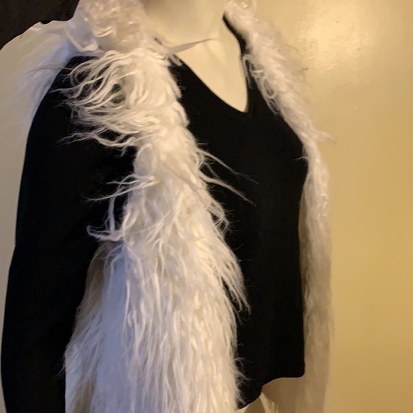 Kendall and Kylie faux fur vest - Picture 3 of 5
